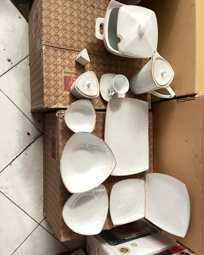 سرویس چینی طرح پرستو ۶نفره ۵۲پارچه